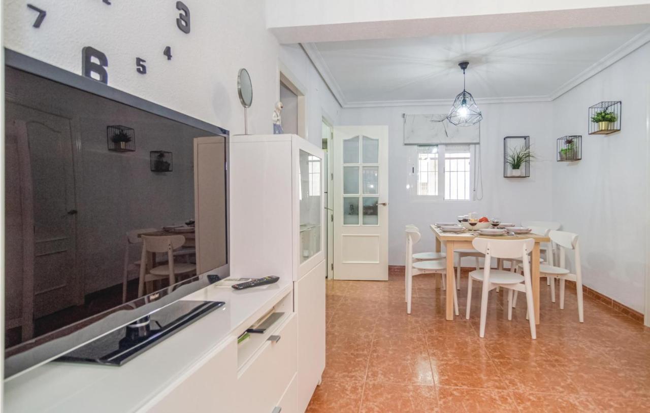 Stunning Apartment In Cordoba With Kitchen Buitenkant foto
